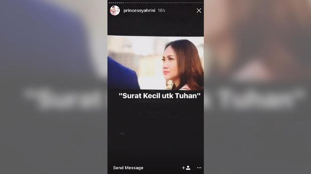 Cuplikan film yang diambil Syahrini.