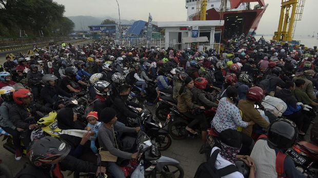 Cerita 'Korban' Praktik Mahal Kartel Skutik Yamaha dan Honda