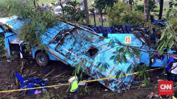 Salah satu kecelakaan yang ditemui saat Lebaran tahun ini adalah peristiwa Bus Rosalia.