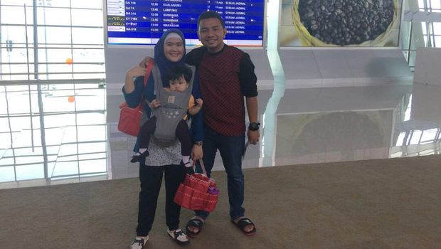 Cara Cerdas Bunda Manfaatkan Waktu Transit Pesawat