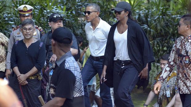 Kehadiran Barack Obama di Indonesia mendapatkan sorotan dari berbagai kalangan masyarakat.