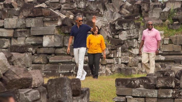 Obama di Candi Prambanan
