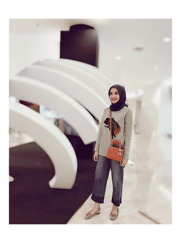 Foto Makin Kurus Stylish 5 Gaya Hijab Terkini Zaskia Foto Makin Kurus Stylish 5 Gaya Hijab Terkini Zaskia