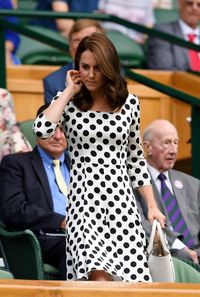 Bergaun Polkadot, Kate Middleton Sukses Curi Perhatian di Wimbledon