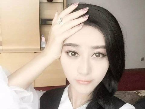 Wanita Operasi Plastik 8 Tahun Demi Jadi 'Kembaran' Fan Bingbing, Sudah Mirip?