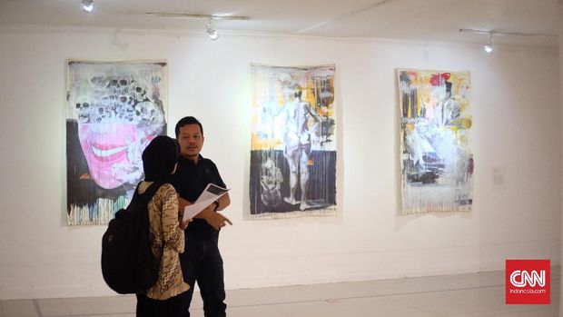Karya seni Doddy Hilman bicara soal mitos.