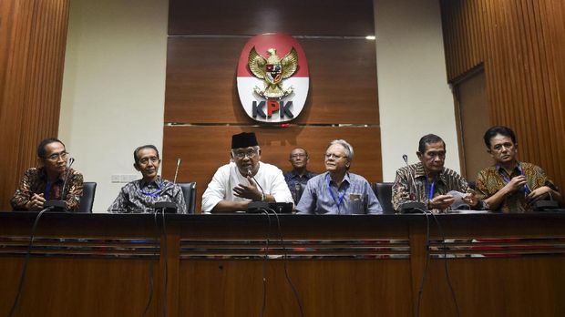 Keberadaan Pansus atas Parpol dan Kepercayaan Publik pada KPK