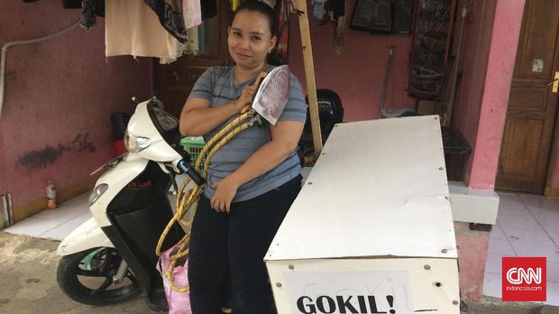Buka Gosok Keliling Jelang Lebaran, Omzet Ratusan Ribu Sehari