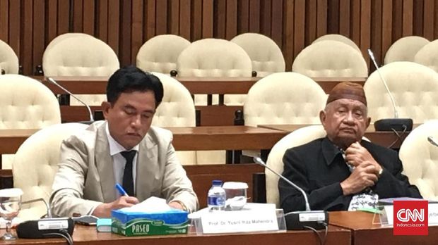 Todung: Pemikiran Yusril soal Angket KPK Masih Tradisional