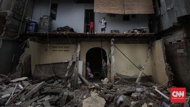Warga Bukit Duri Menang, Pemprov Wajib Bayar Ganti Rugi