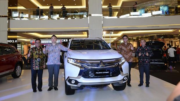 Penyegaran Luar Dalam Mitsubishi Pajero dan Outlander