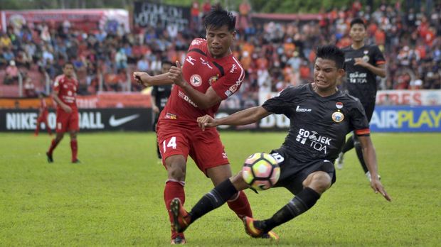Semen Padang masih butuh bek kanan untuk putaran kedua Liga 1.