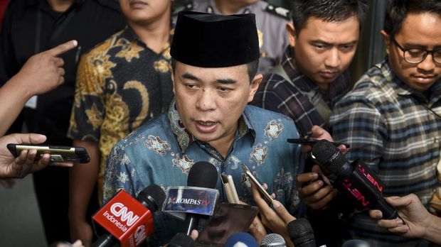 Ade Komarudin juga telah dipanggil KPK untuk dimintai keterangan terkait kasus dugaan korupsi e-KTP