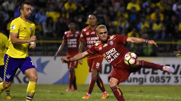 Kurniawan Pertanyakan Lisensi Gonzales Latih Timnas U-19