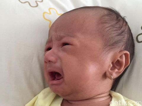 Yang dilakukan bayi saat lahir/