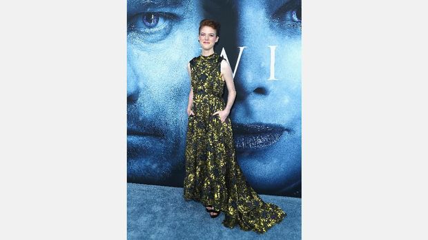 Hubungan Rose Leslie dan Kit Harington diawali di Islandia saat syuting Game of Thrones.