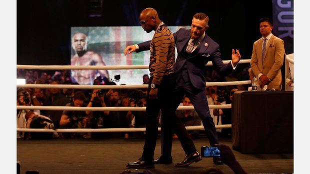 Conor McGregor menyatakan dirinya dalam kondisi siap menghadapi Floyd Mayweather Jr.