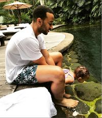 John Legend, Selebriti yang Paling Baru Liburan ke Indonesia