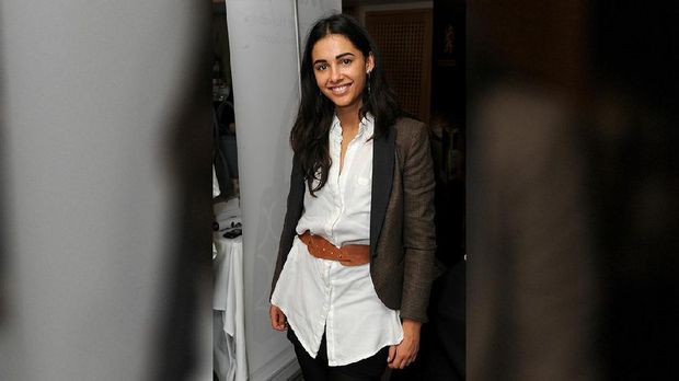 Naomi Scott sudah memulai kariernya dengan bergabung dengan serial garapan Disney.