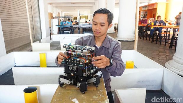 Dome, Robot Pemadam Api Buatan Arek Malang