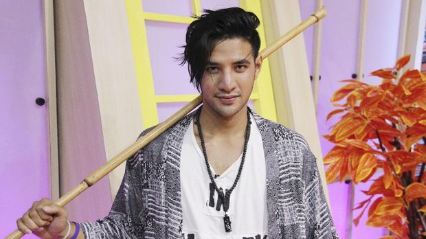 Di awal Juli, pesinetron Ammar Zoni menjadi berita utama karena terbukti menggunakan narkotika.