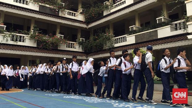Ilustrasi siswa. Menteri Agama Lukman Saifuddin pernah menyatakan bahwa kegiatan rohis harus diawasi.