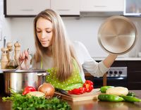 Biar Masak Tak Kelamaan di Dapur, Lakukan 6 Trik Ini