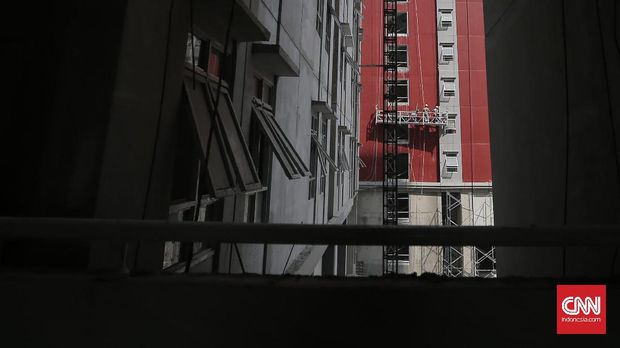 Wisma atlet di Kemayoran saat tengah dalam tahap penyelesaian akhir.