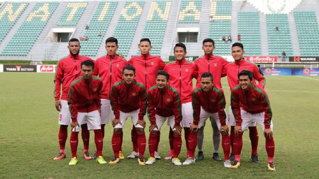 Timnas Indonesia U-22 tertinggal 0-1 dari Thailand di babak pertama.
