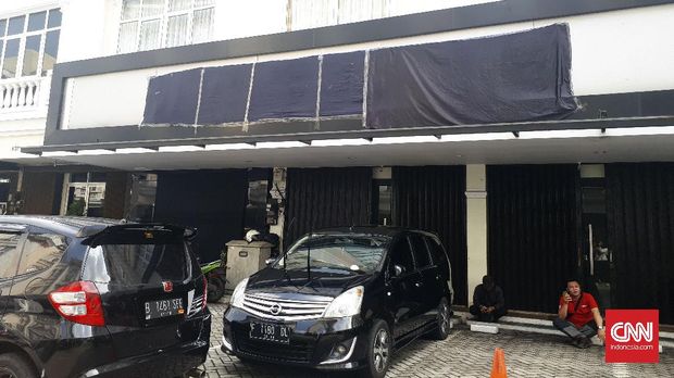 HTI telah bubar secara organisasi, namun eks anggotanya diperkirakan akan berupaya membuat organisasi baru.