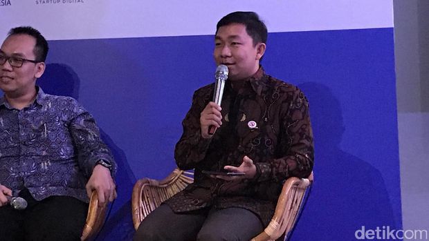 Robertus Theodore, Tenaga Ahli Kantor Staf Presiden