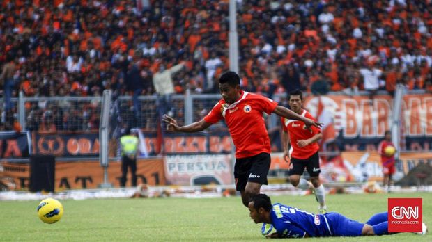 Duel klasik antara Persija vs Persib selalu dinanti-nanti para pencinta sepak bola nasional.