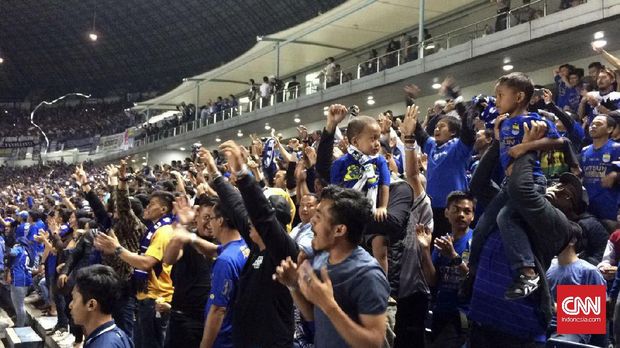 Bobotoh kecewa Persib gagal menang atas Persija.