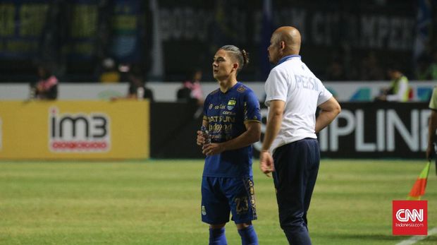 Kim Jeffrey menjadi penyelamat Persib Bandung dari kekalahan saat melawan Persiba Balikpapan.