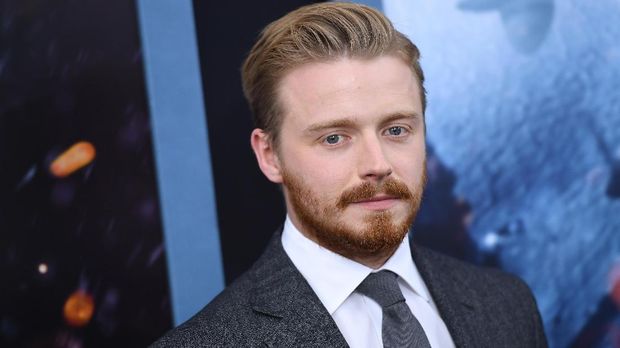 Jack Lowden berperan sebagai pilot Royal Air Force di 'Dunkirk'.