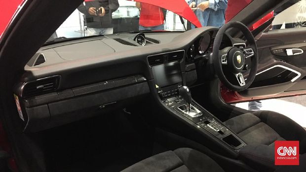 Legenda 911 Carrera GTS Sport Mengaspal di Indonesia