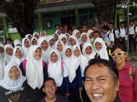 Sosialisasi ihwal Proyek Botol, minimum waste lifestyle menuju Zero Waste lifestyle di Smp Negeri 1 Pandak Bantul (dok Josh Handani/Rumah Inspirasi Jogja)