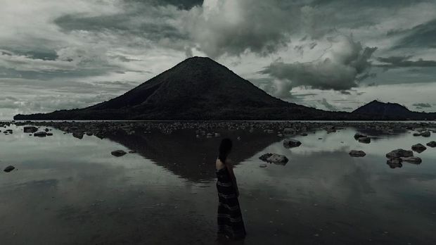 Jay Subiakto menampikan sejarah kelam Banda yang belum diketahui generasi modern.