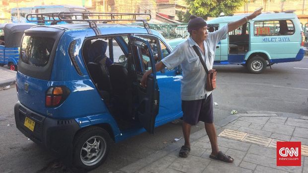 Menikmati Kenyamanan Bajaj Qute Pengganti Bemo Menikmati Kenyamanan Bajaj Qute Pengganti Bemo