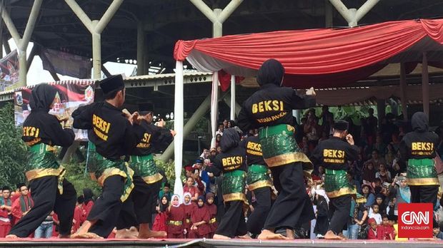 pertunjukkan silat di Setu Babakan