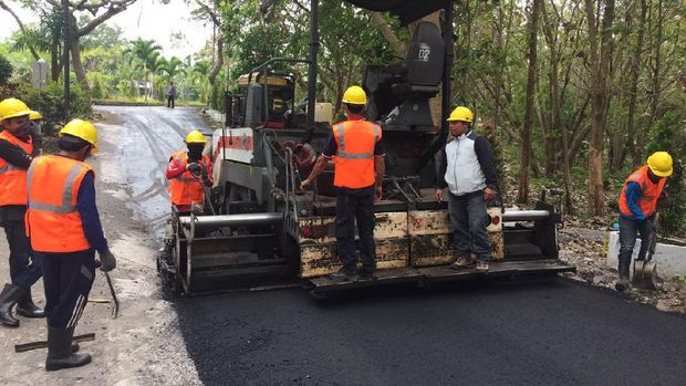  Sampah Plastik Jadi Aspal