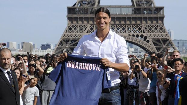 Neymar akan diperkenalkan di Trocadero Paris, sama seperti PSG memperkenalkan Zlatan Ibrahimovic pada 2012. (