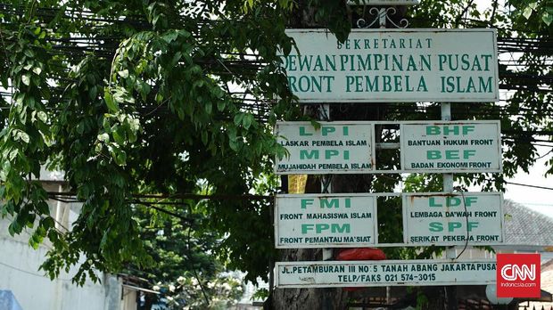 Seruan Khilafah Rizieq Shihab di Jantung FPI (EMBGO)