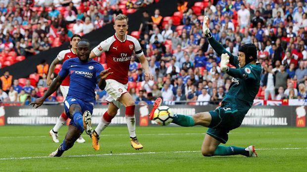 Chelsea unggul lebih dulu lewat gol Victor Moses.