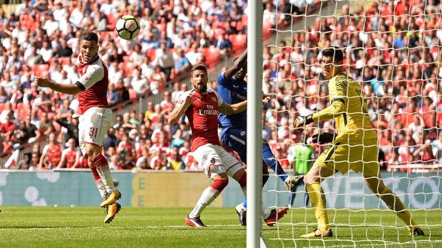 Arsenal kemudian menyamakan kedudukan lewat sundulan Sead Kolasinac.