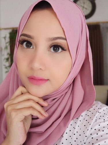 Poto Artis Indonesia Yang Cantik Kenalan dengan 10 Vlogger Hijab Cantik yang Populer di 