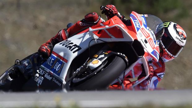 Jorge Lorenzo baru meraih satu podium di MotoGP 2017.