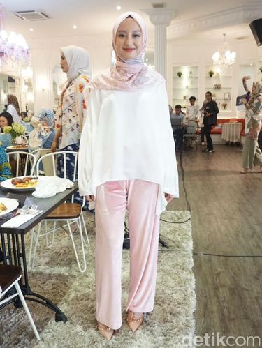 Cerita Si Cantik Gita Savitri yang Lebih Nyaman Jadi Muslim di Jerman