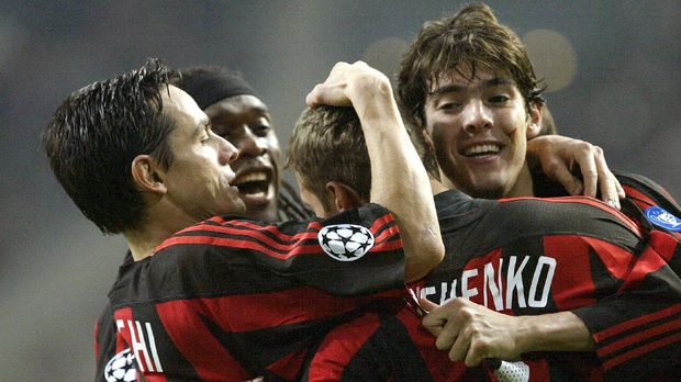 Kaka jadi tulang punggung utama saat AC Milan meraih sukses di dekade 2000-an.