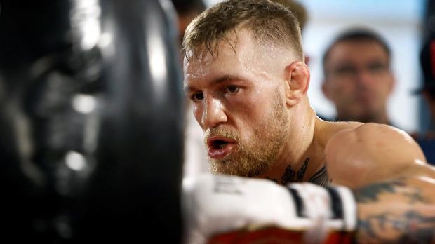 Conor McGregor menyenangi olahraga tinju setelah terus intensif berlatih tinju jelang laga lawan Floyd Mayweather Jr.